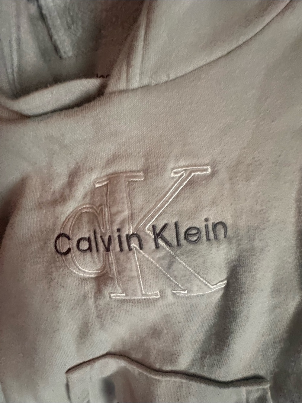 Calvin Klein Jeans Cream Hoodie with Black Jogger Set - Kids - Picture 3 of 4